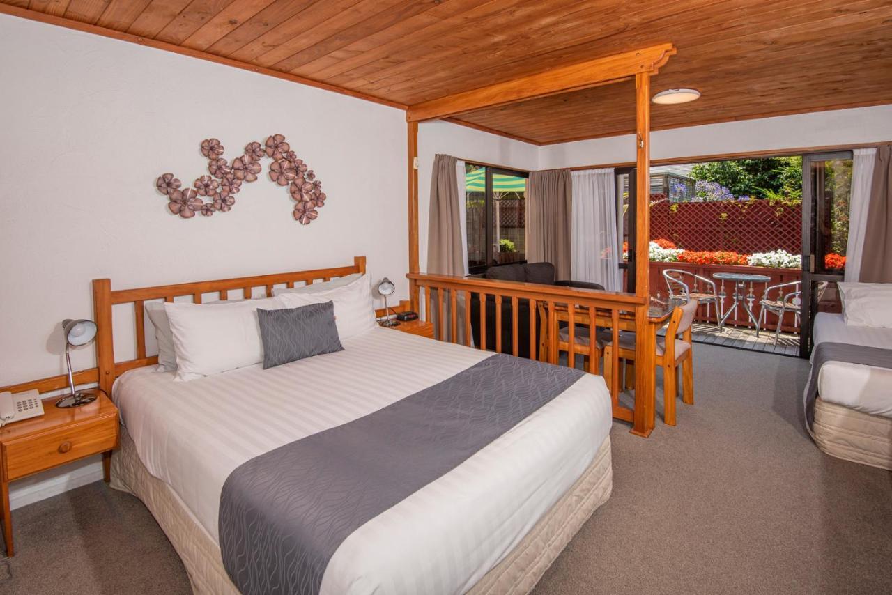 Swiss Chalet Lodge Motel Paihia Exterior foto