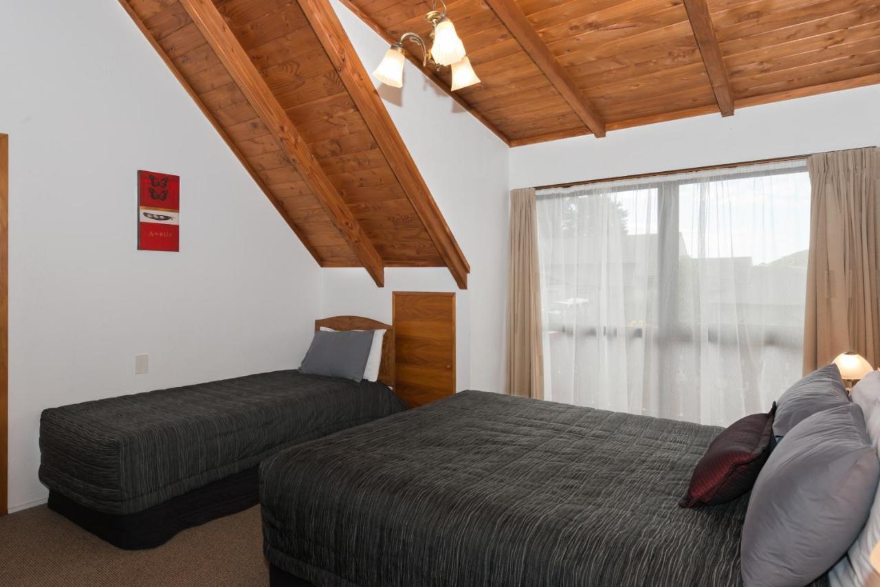 Swiss Chalet Lodge Motel Paihia Exterior foto